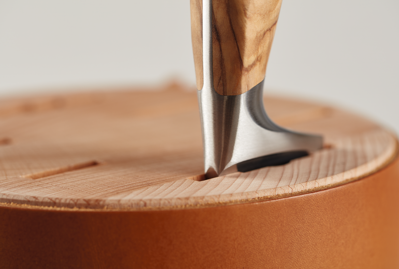 Villa 6-Slot Knife Block | Leather